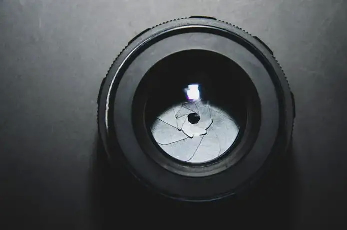 ارتباط فلاش و شاتر سونی؛ راز پنهان خطای Camera Error